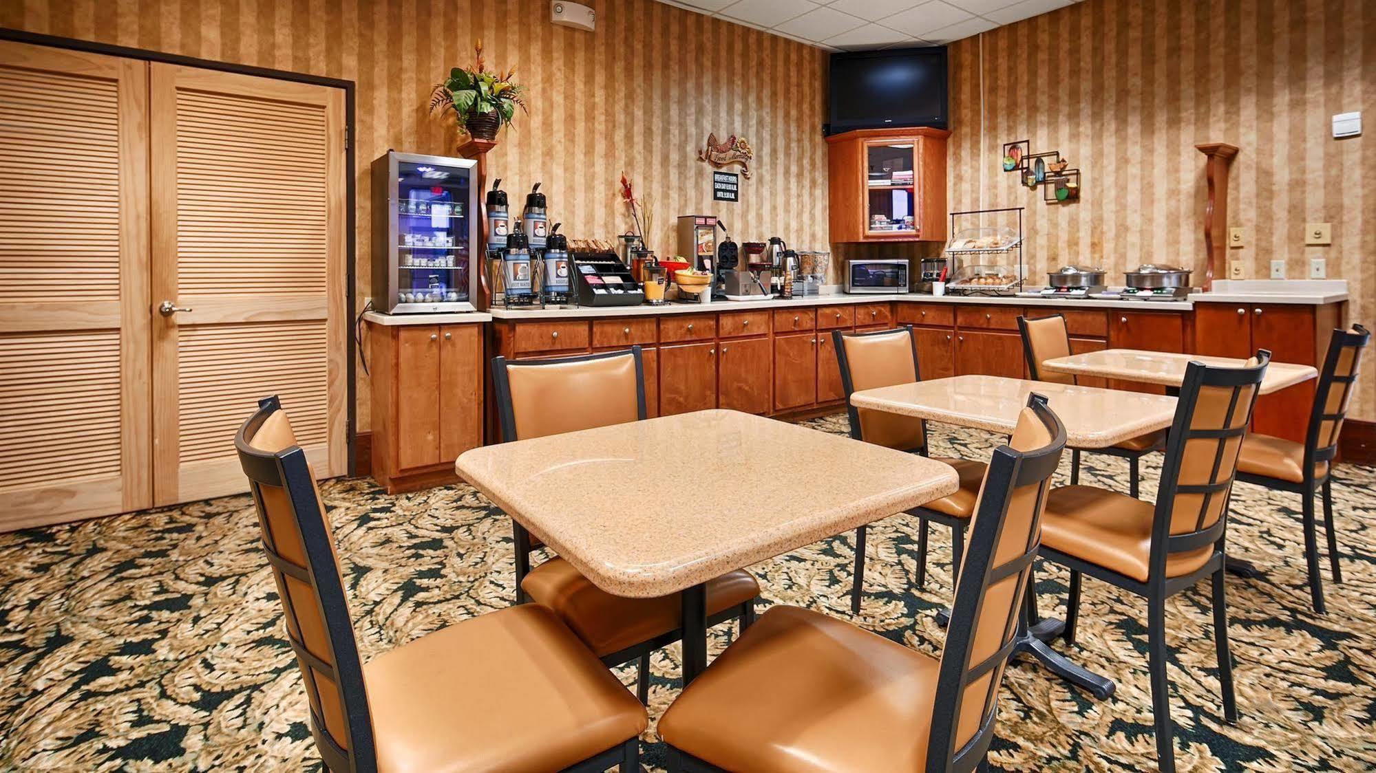 Best Western - Fayetteville Extérieur photo